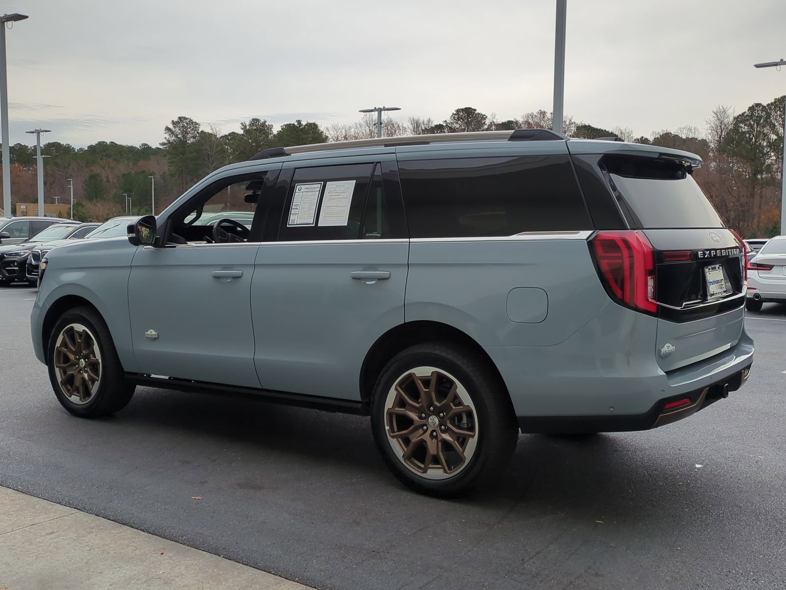 Used 2025 Ford Expedition King Ranch image 8