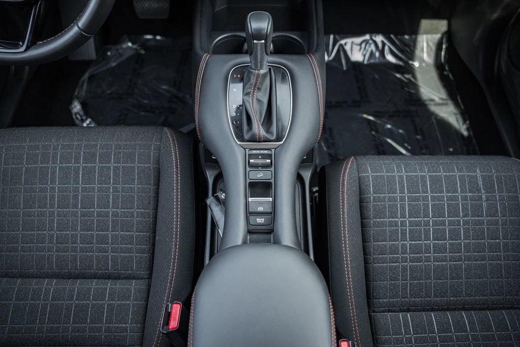 Certified 2025 Honda HR-V Sport image 24