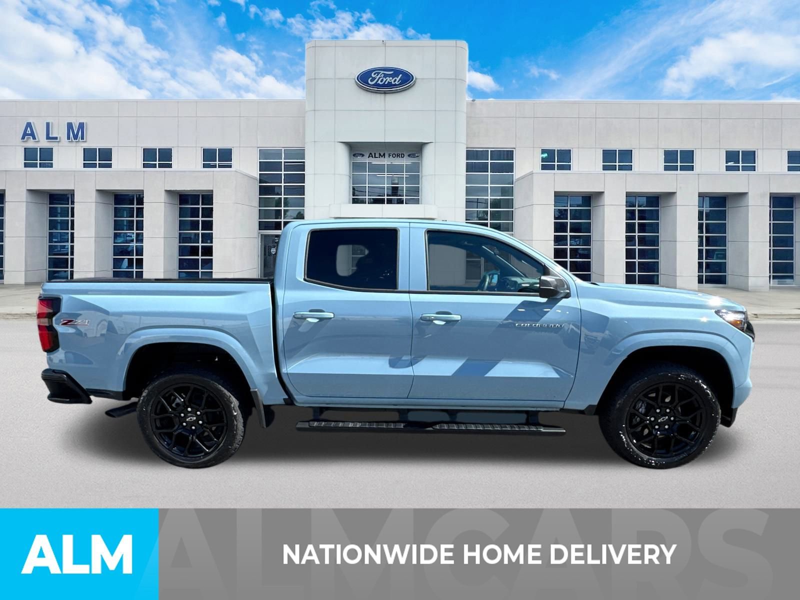 Used 2025 Chevrolet Colorado Z71 w/ Technology Package image 5