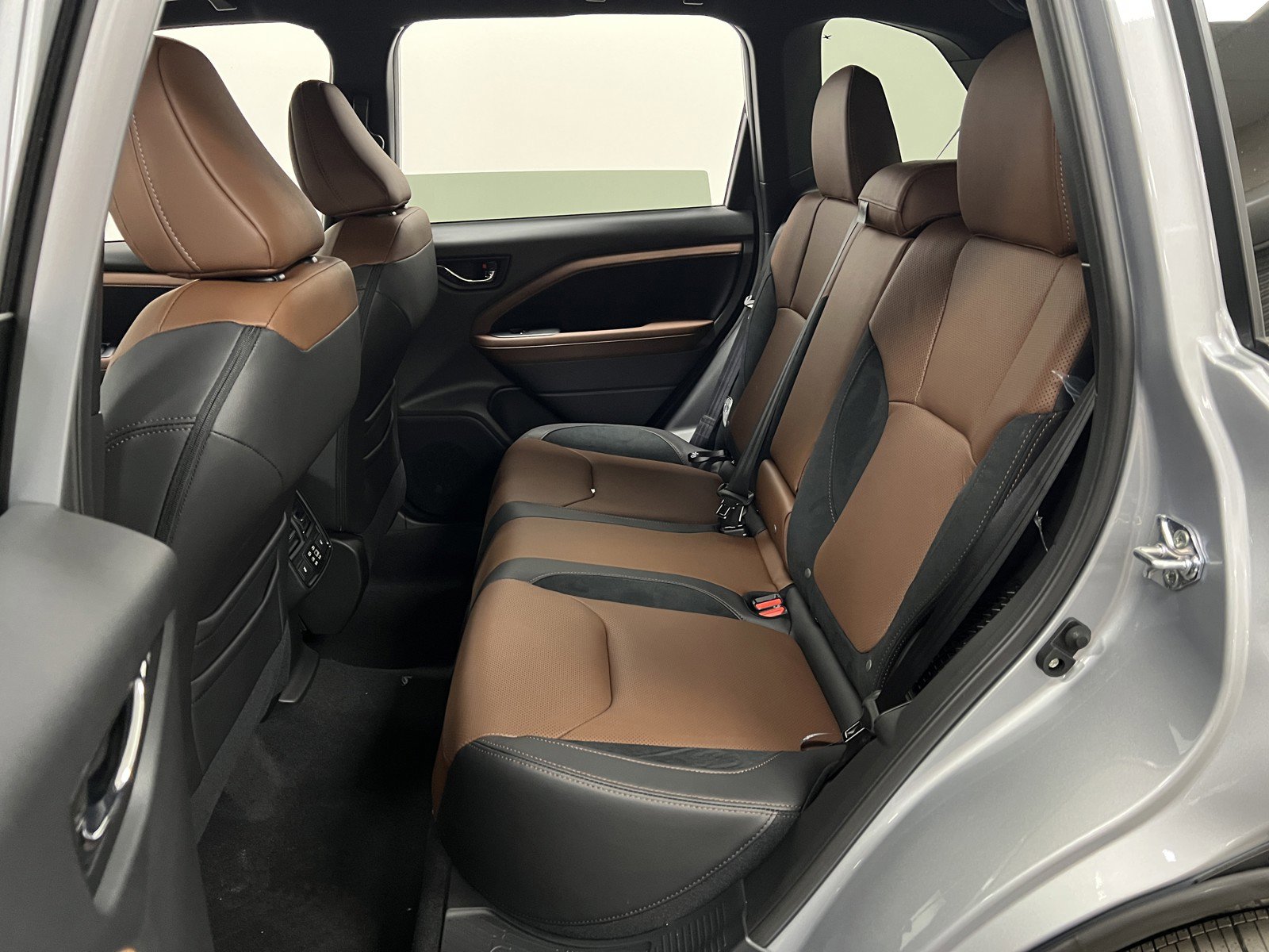 New 2025 Subaru Forester Touring image 12