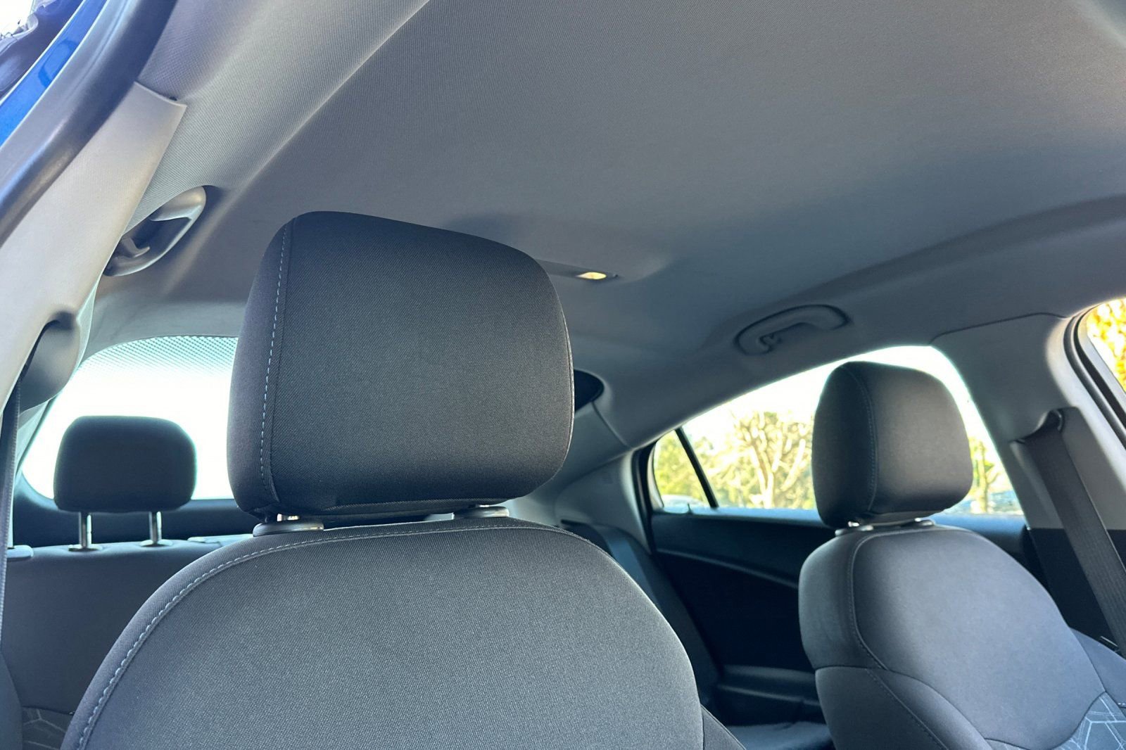 Used 2018 Chevrolet Volt LT w/ Comfort Package image 18