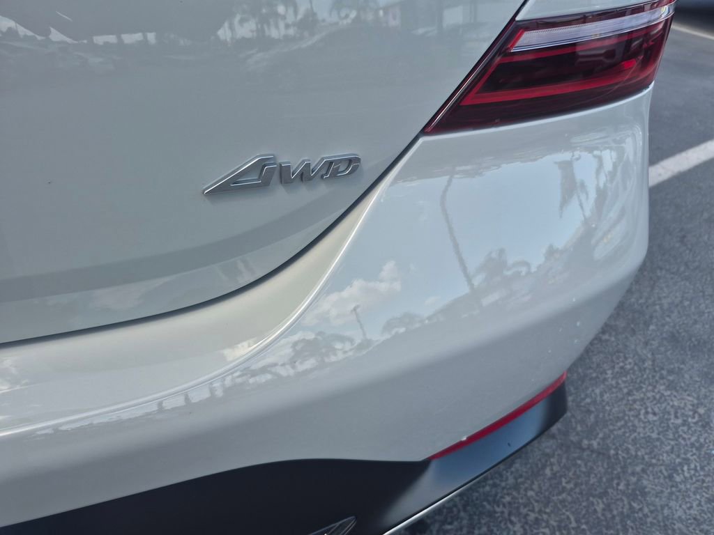 Used 2026 Genesis G70 2.5T image 10