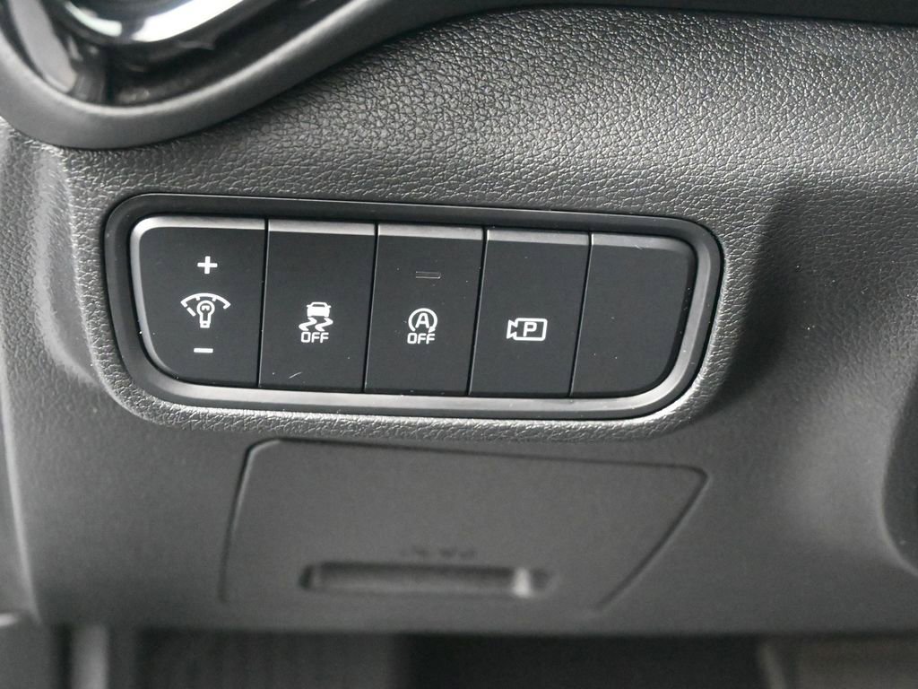 Used 2023 Kia Soul EX image 16