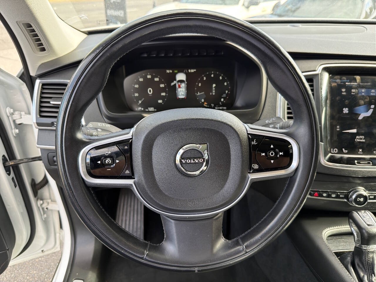Used 2020 Volvo XC90 T5 Momentum AWD/4WD image 36