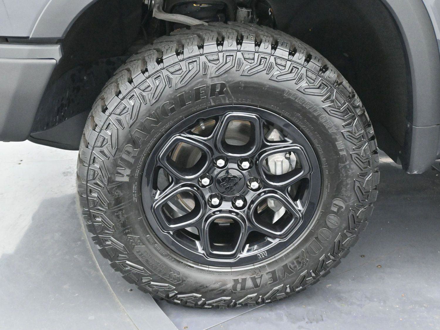 Used 2024 Chevrolet Silverado 1500 ZR2 w/ ZR2 Bison Edition image 36