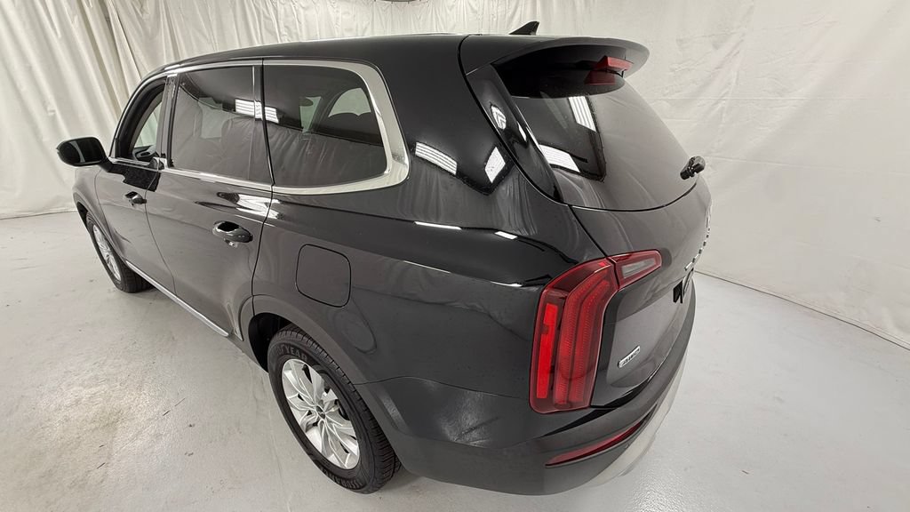 Used 2022 Kia Telluride LX AWD/4WD image 5