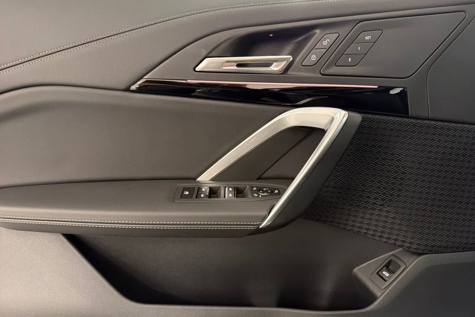 New 2026 BMW X1 xDrive28i AWD/4WD image 12