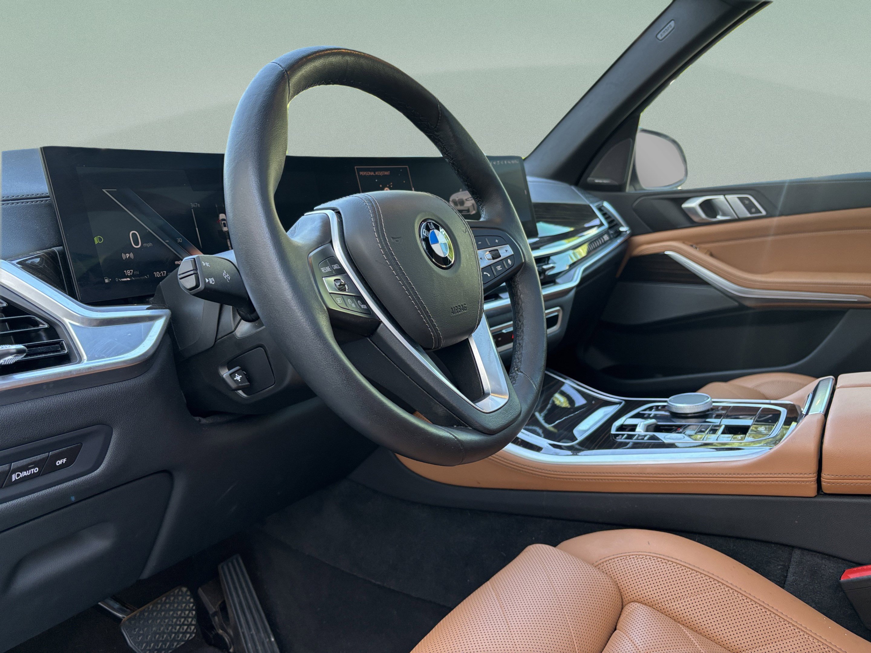 Used 2024 BMW X5 xDrive40i w/ Premium Package AWD/4WD image 10