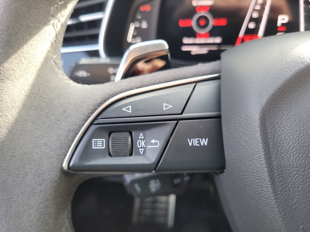 Used 2022 Audi RS Q8 AWD/4WD image 30
