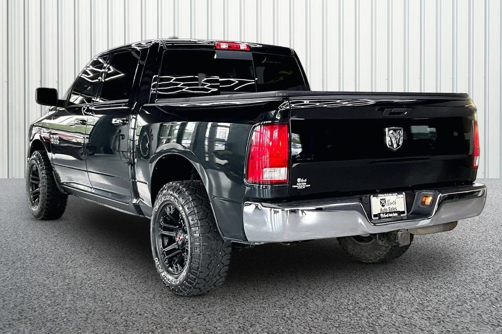 Used 2017 RAM 1500 Classic SLT AWD/4WD image 4