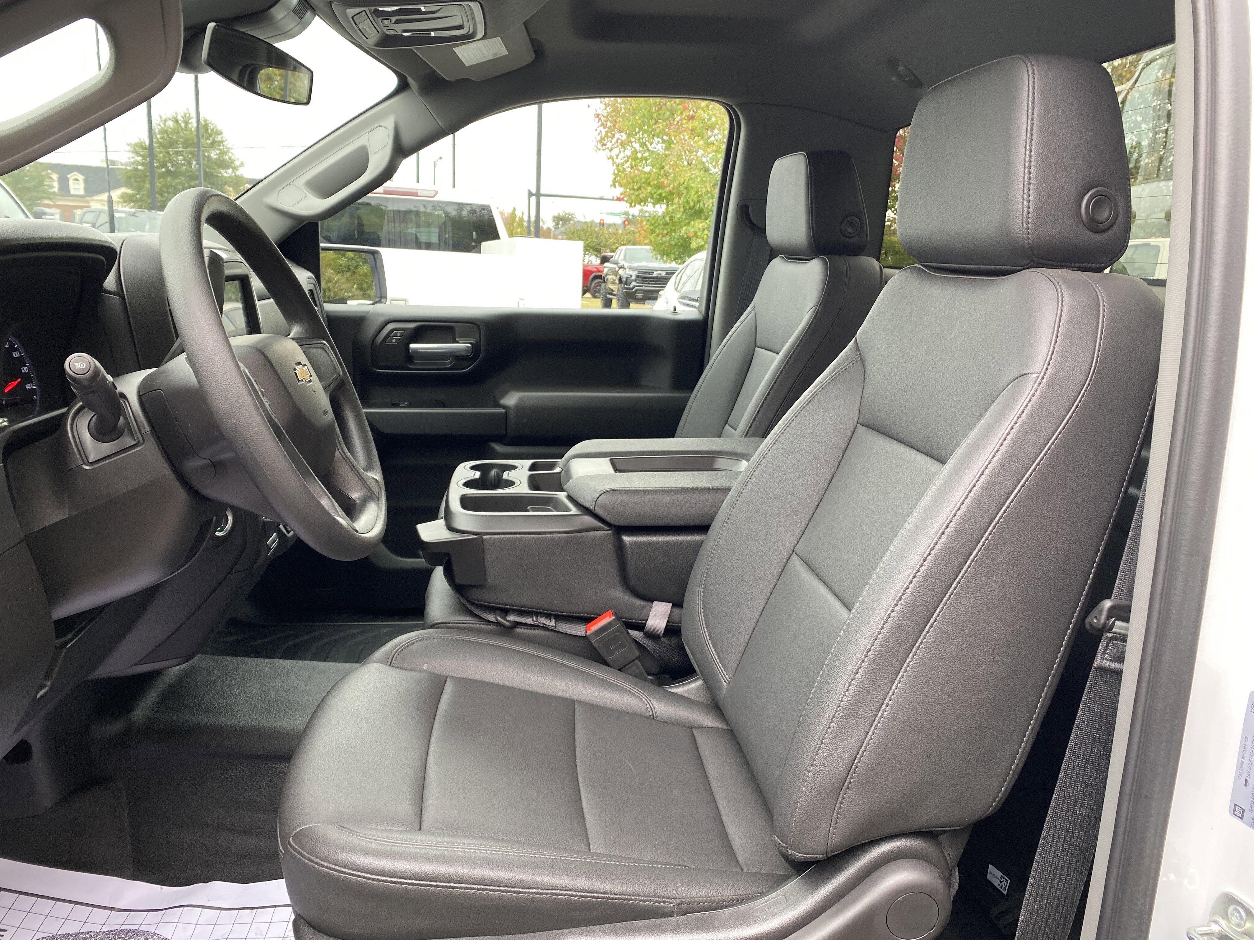 Used 2025 Chevrolet Silverado 2500 W/T w/ WT Convenience Package image 32