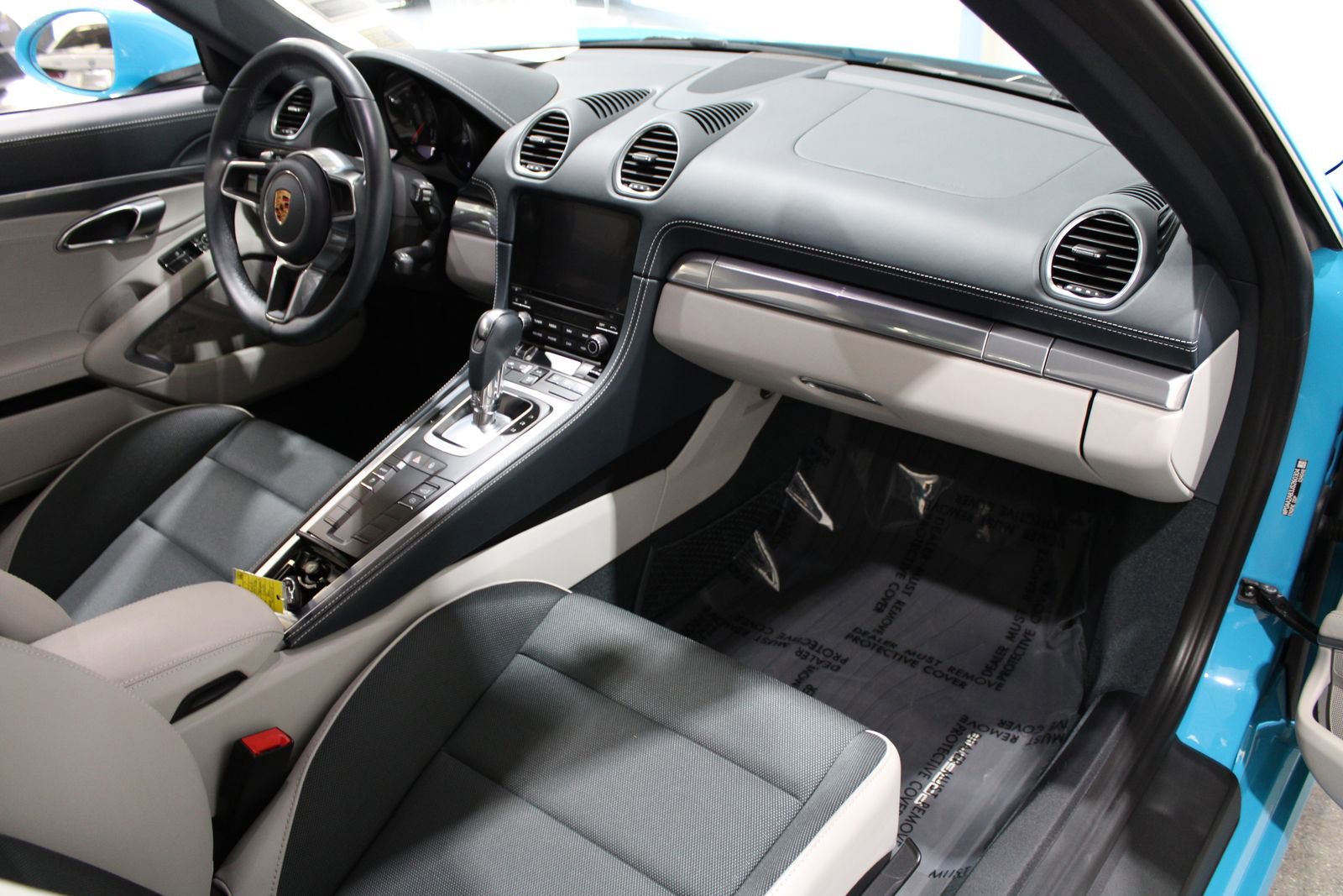 Used 2018 Porsche 718 Cayman image 20