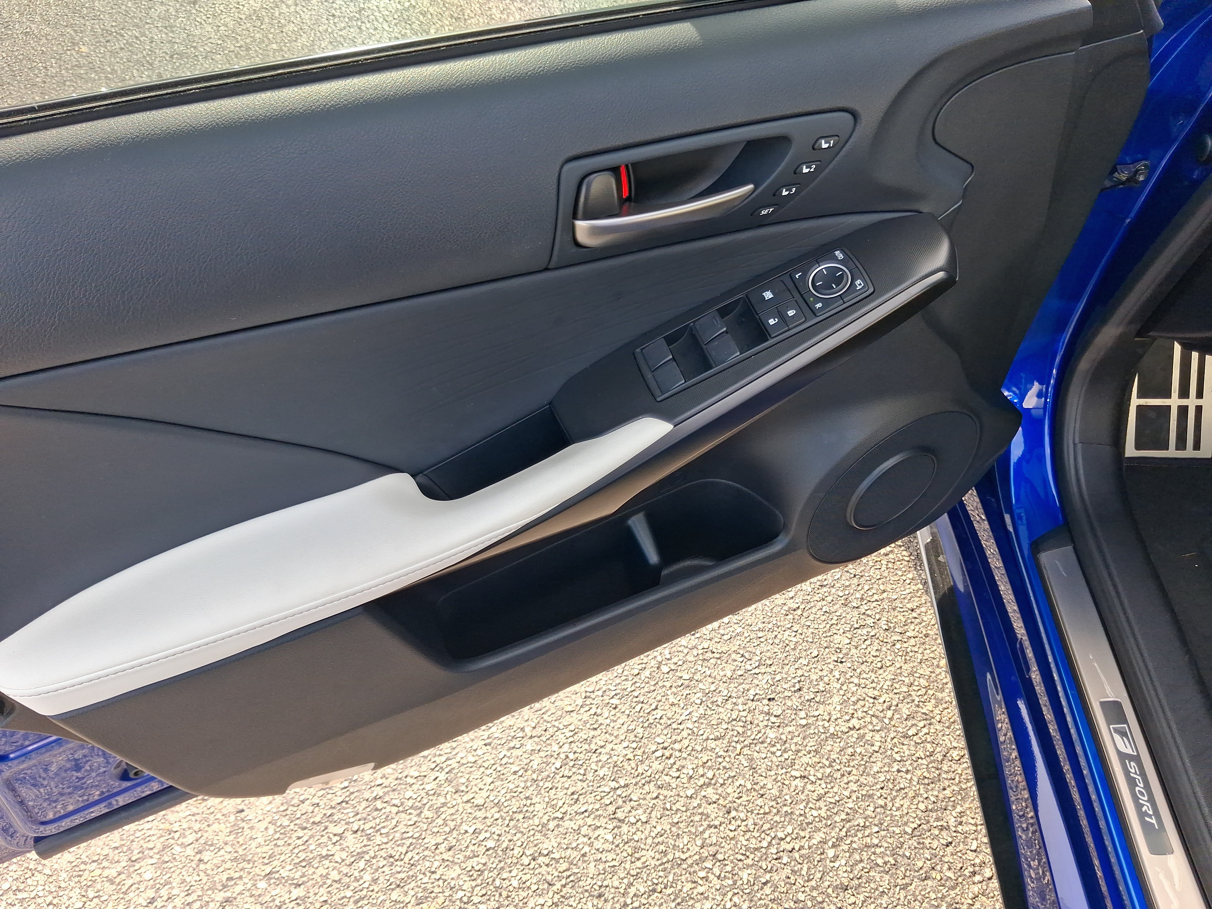 Used 2025 Lexus IS 350 F Sport w/ Accessory Package 2 RWD image 23