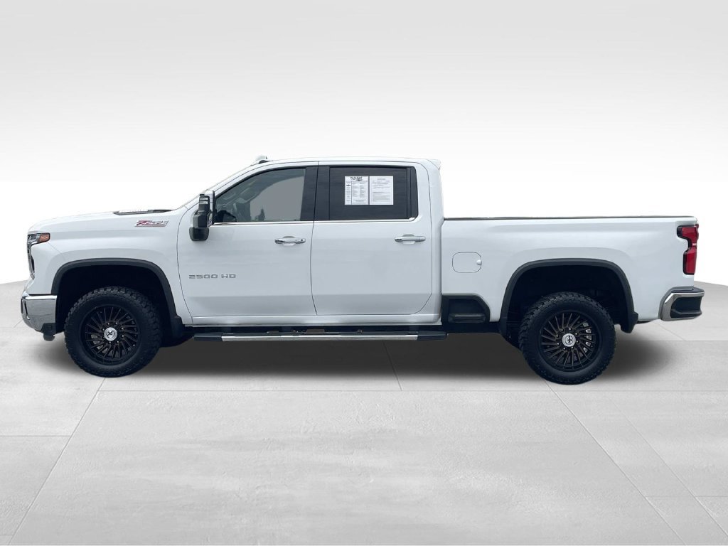 Used 2024 Chevrolet Silverado 2500 LTZ w/ LTZ Premium Package AWD/4WD image 7