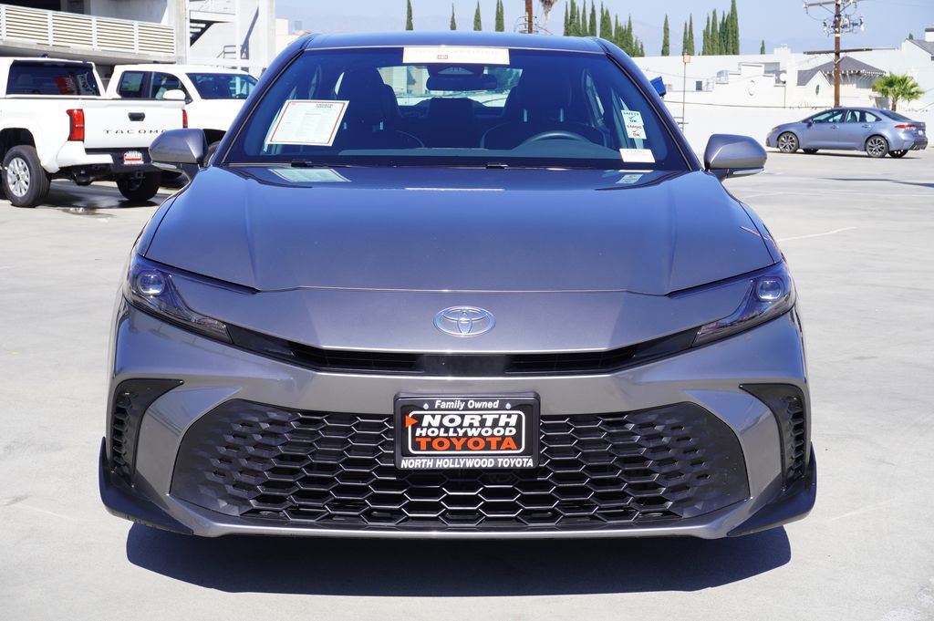 Certified 2025 Toyota Camry SE image 3