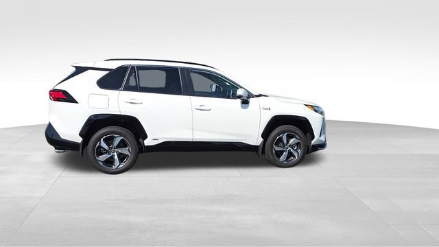 Used 2024 Toyota RAV4 SE w/ Weather & Moonroof Package AWD/4WD image 2