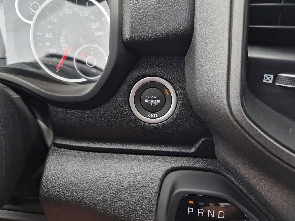 New 2026 RAM 1500 Tradesman AWD/4WD image 18