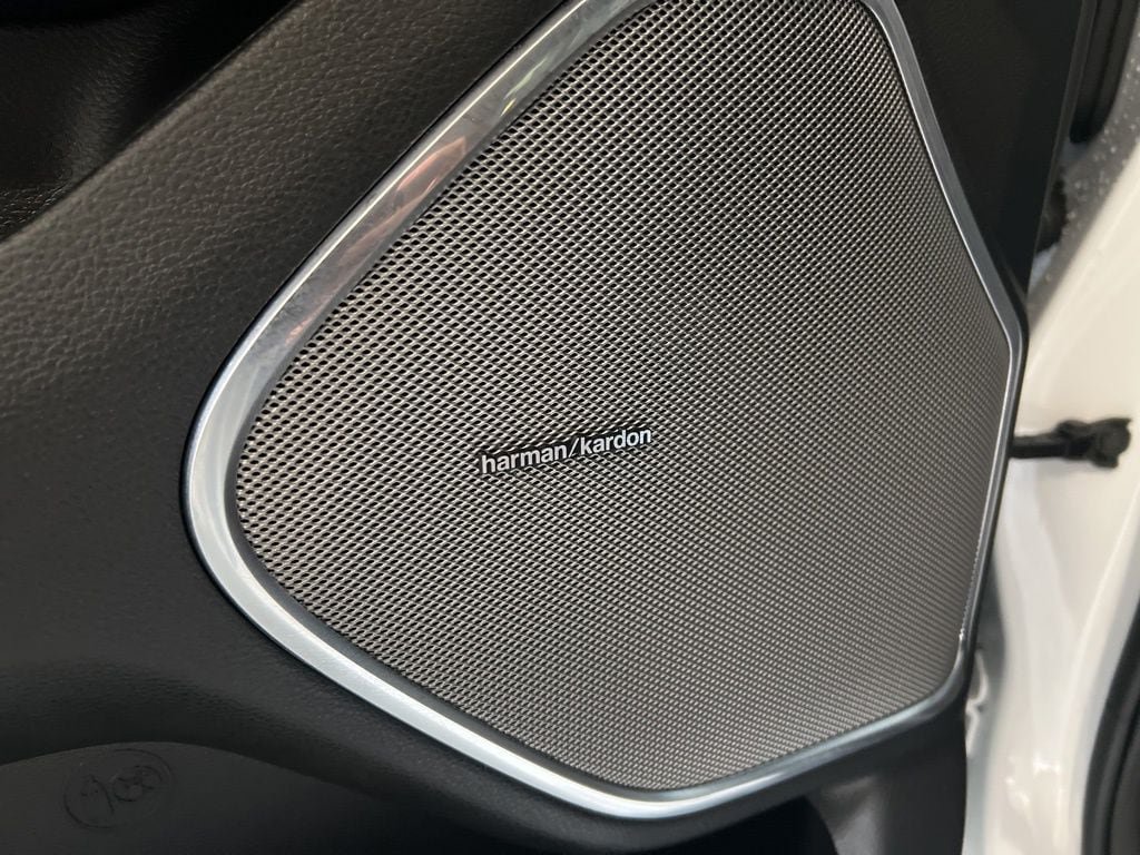 New 2026 RAM 1500 Laramie AWD/4WD image 9