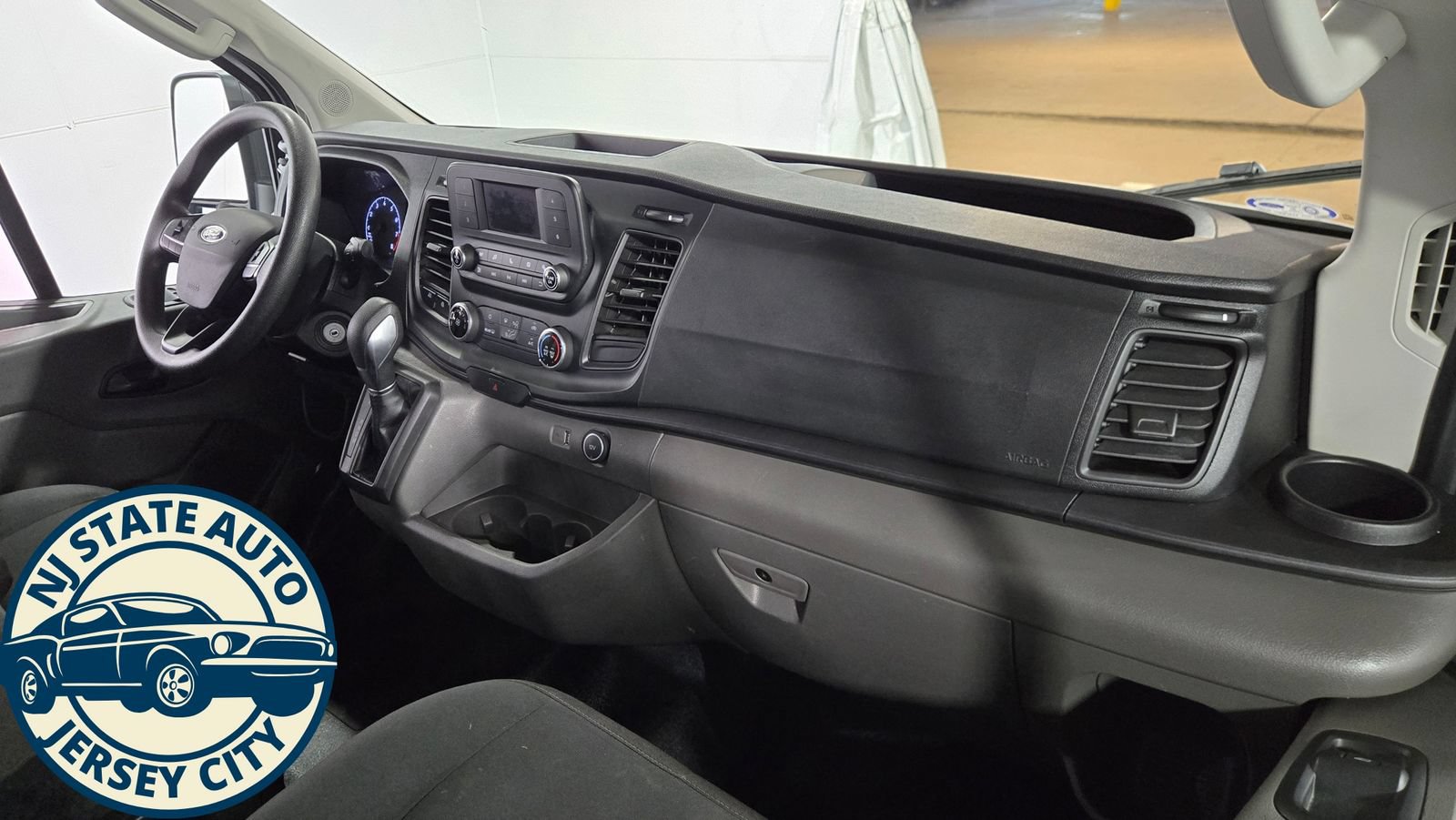 Used 2022 Ford Transit 250 Low Roof w/ Exterior Upgrade Package RWD image 28