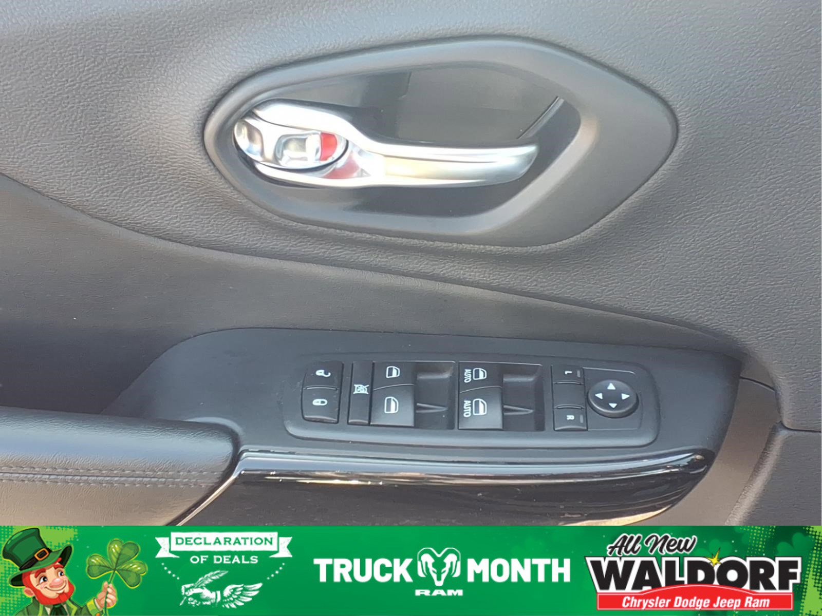 Used 2019 Jeep Cherokee Latitude Plus image 11