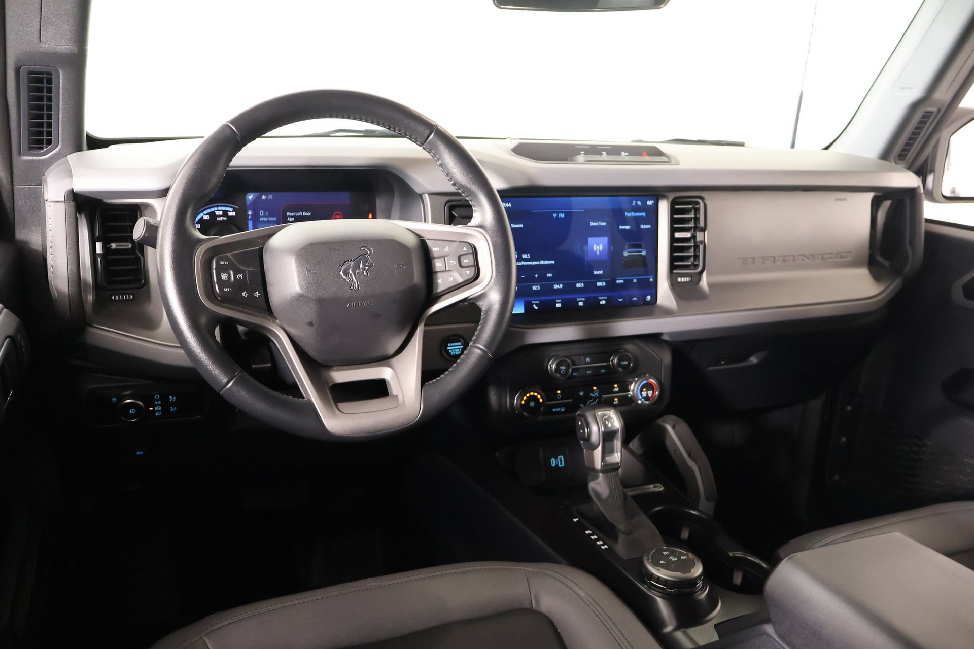Used 2024 Ford Bronco Big Bend AWD/4WD image 2