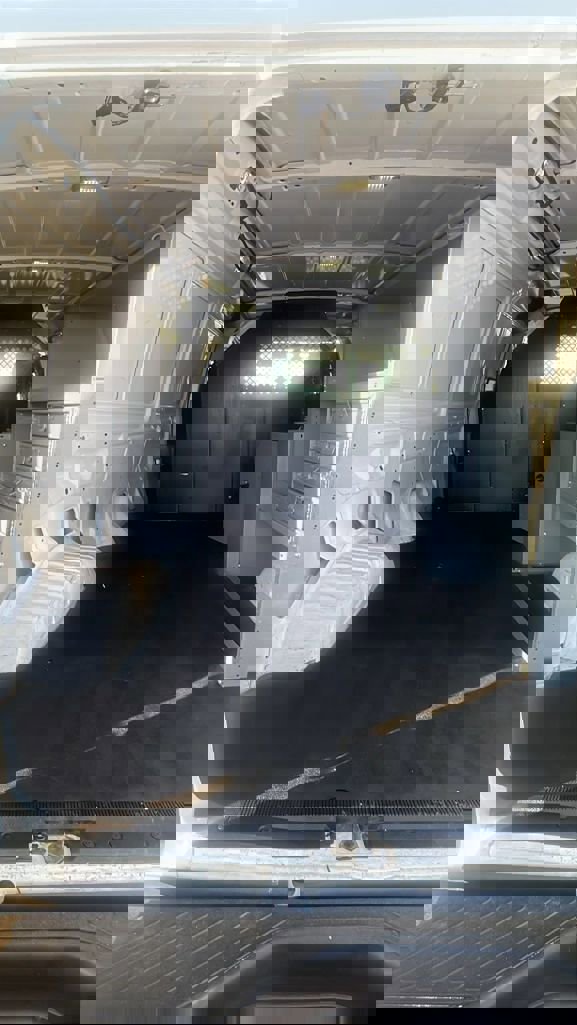 Used 2013 Ford E-150 and Econoline 150 image 7