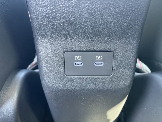 New 2025 Nissan Kicks SR image 13