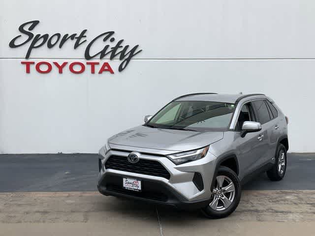 Certified 2024 Toyota RAV4 XLE AWD/4WD image 1