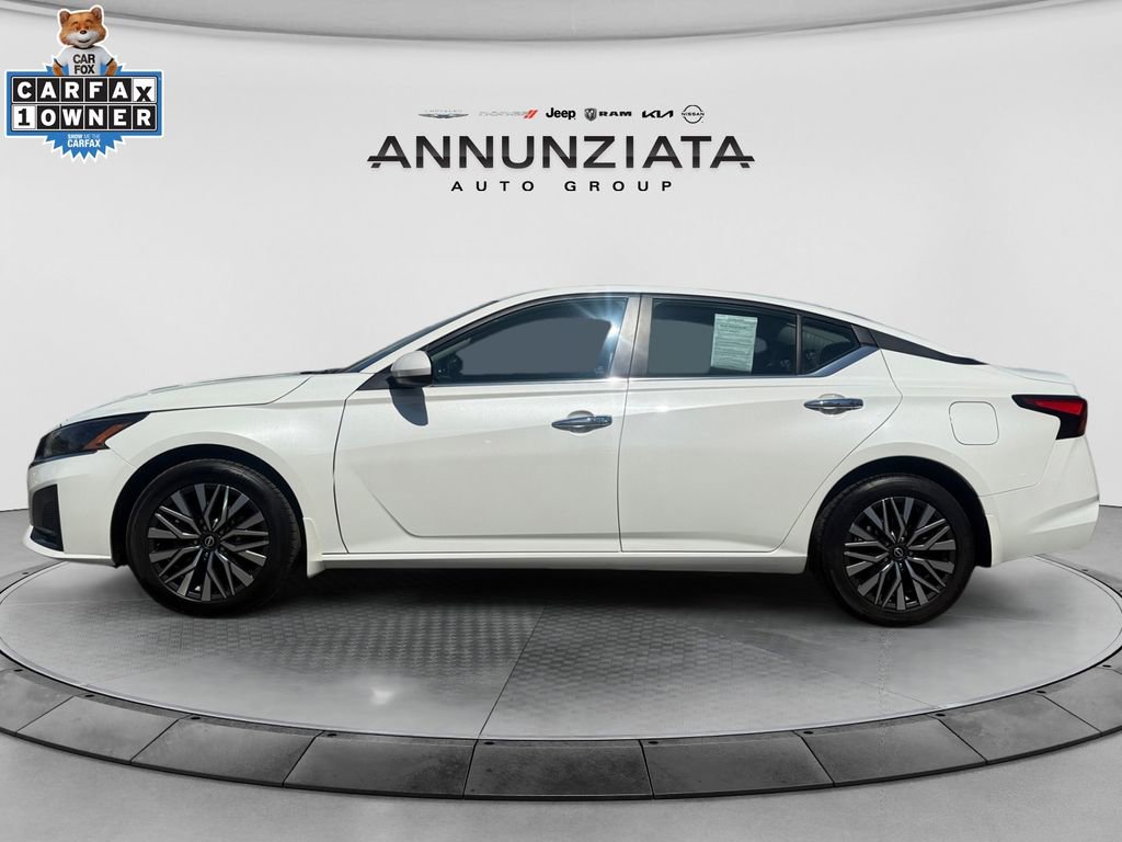 Certified 2023 Nissan Altima 2.5 SV w/ SV Premium Package AWD/4WD image 2