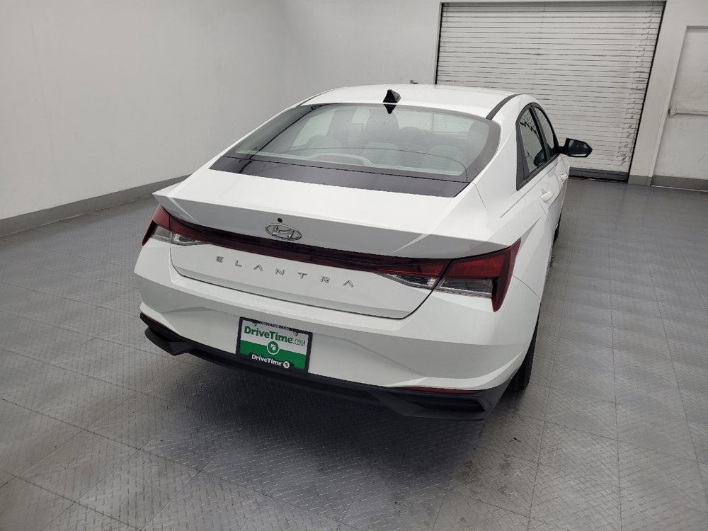 Used 2021 Hyundai Elantra SEL image 7