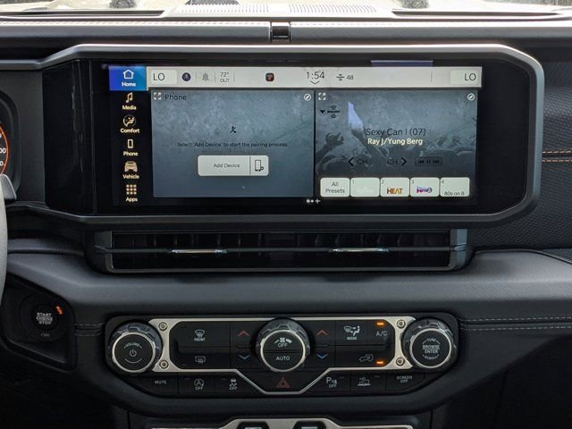 New 2026 Jeep Gladiator Mojave w/ Safety Group AWD/4WD image 18
