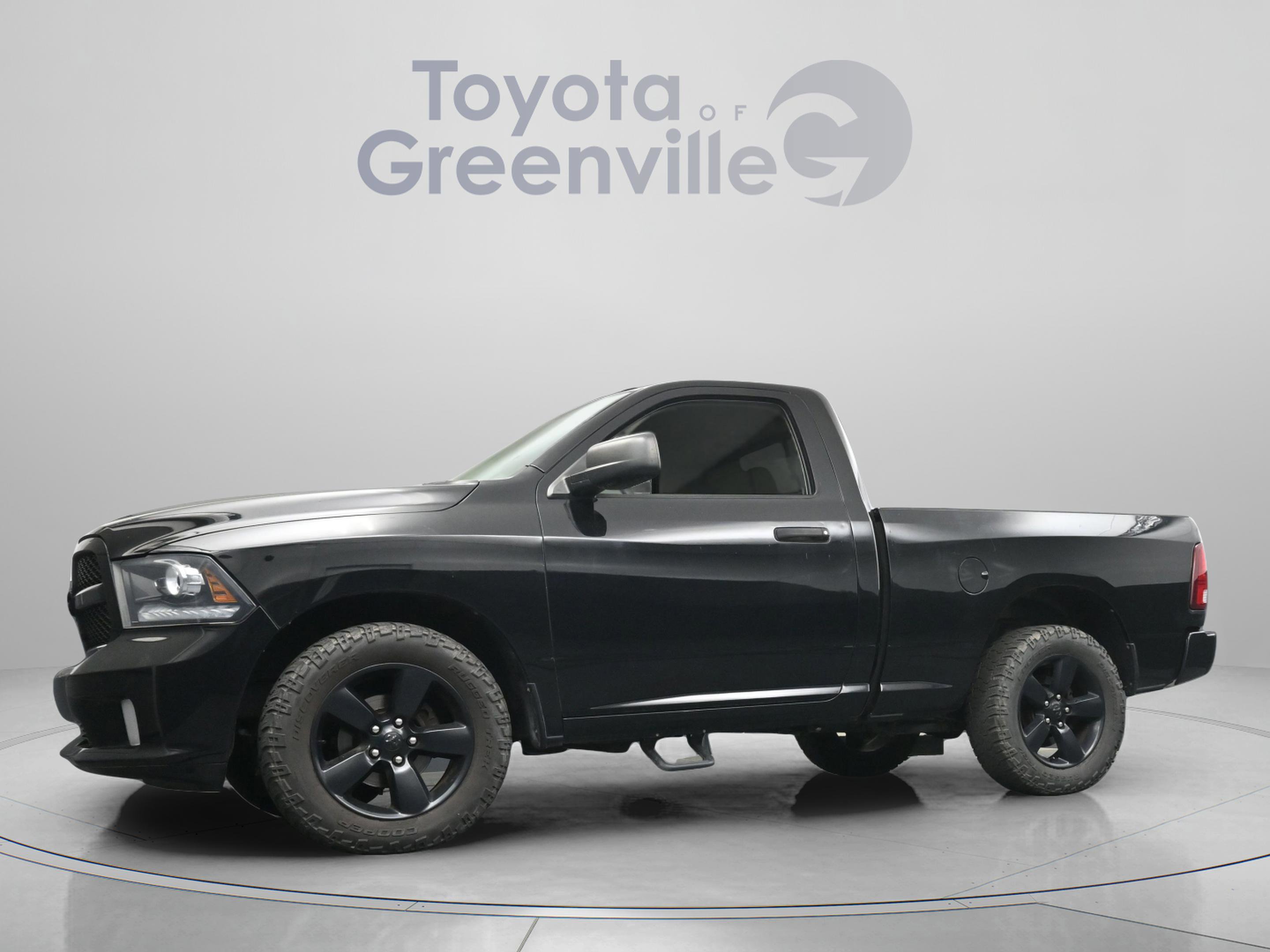 Used 2014 RAM 1500 Express image 2