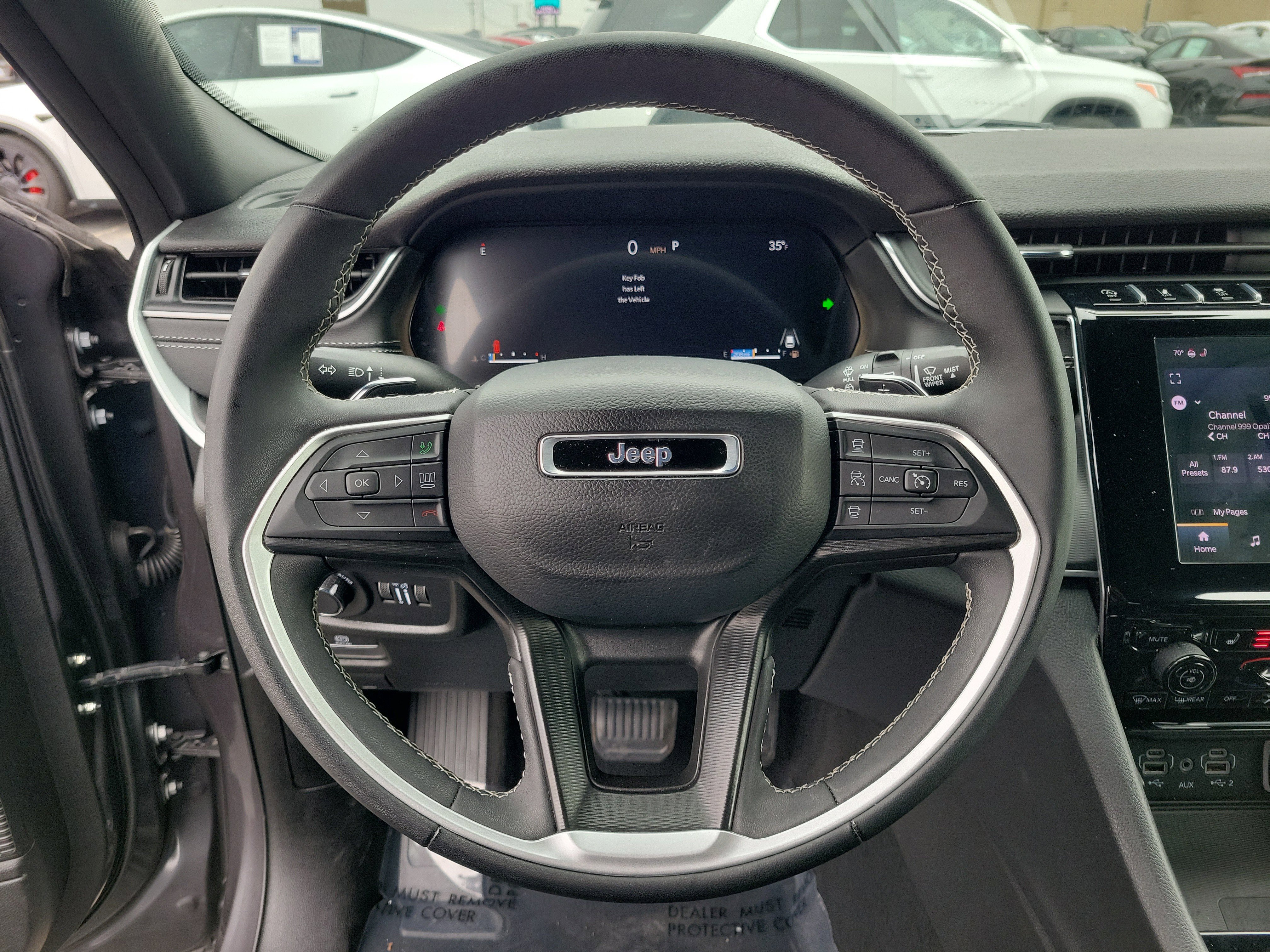 Used 2025 Jeep Grand Cherokee L Laredo image 21