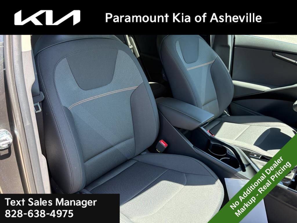 New 2026 Kia Niro LX FWD image 18