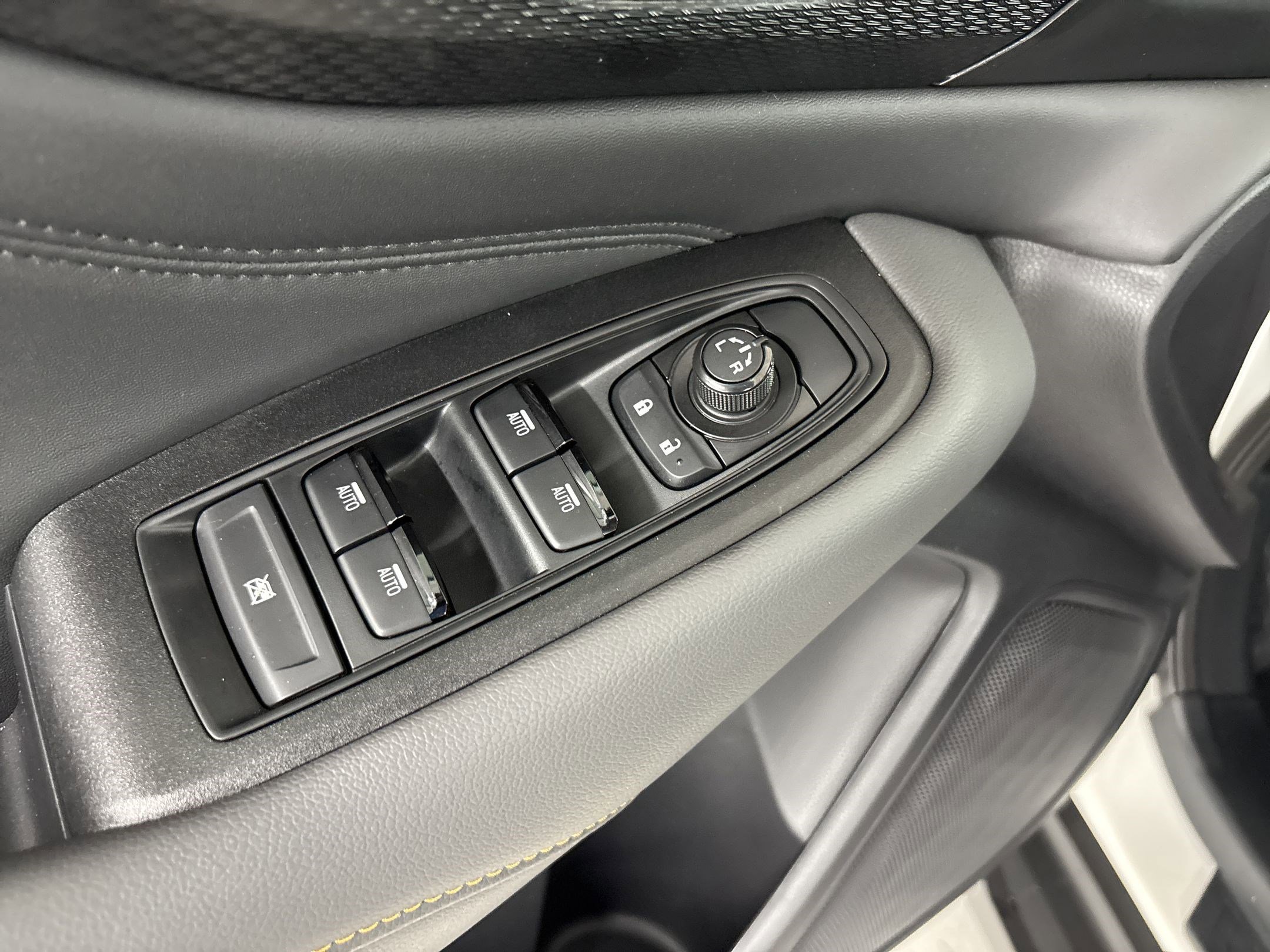 Used 2025 Subaru Outback Wilderness w/ Wilderness Package AWD/4WD image 13