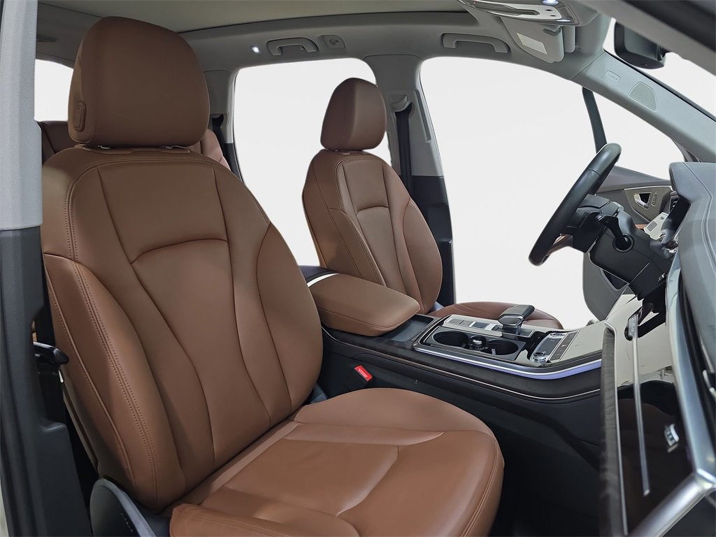 Used 2023 Audi Q7 3.0T Premium Plus w/ Premium Plus Package image 12