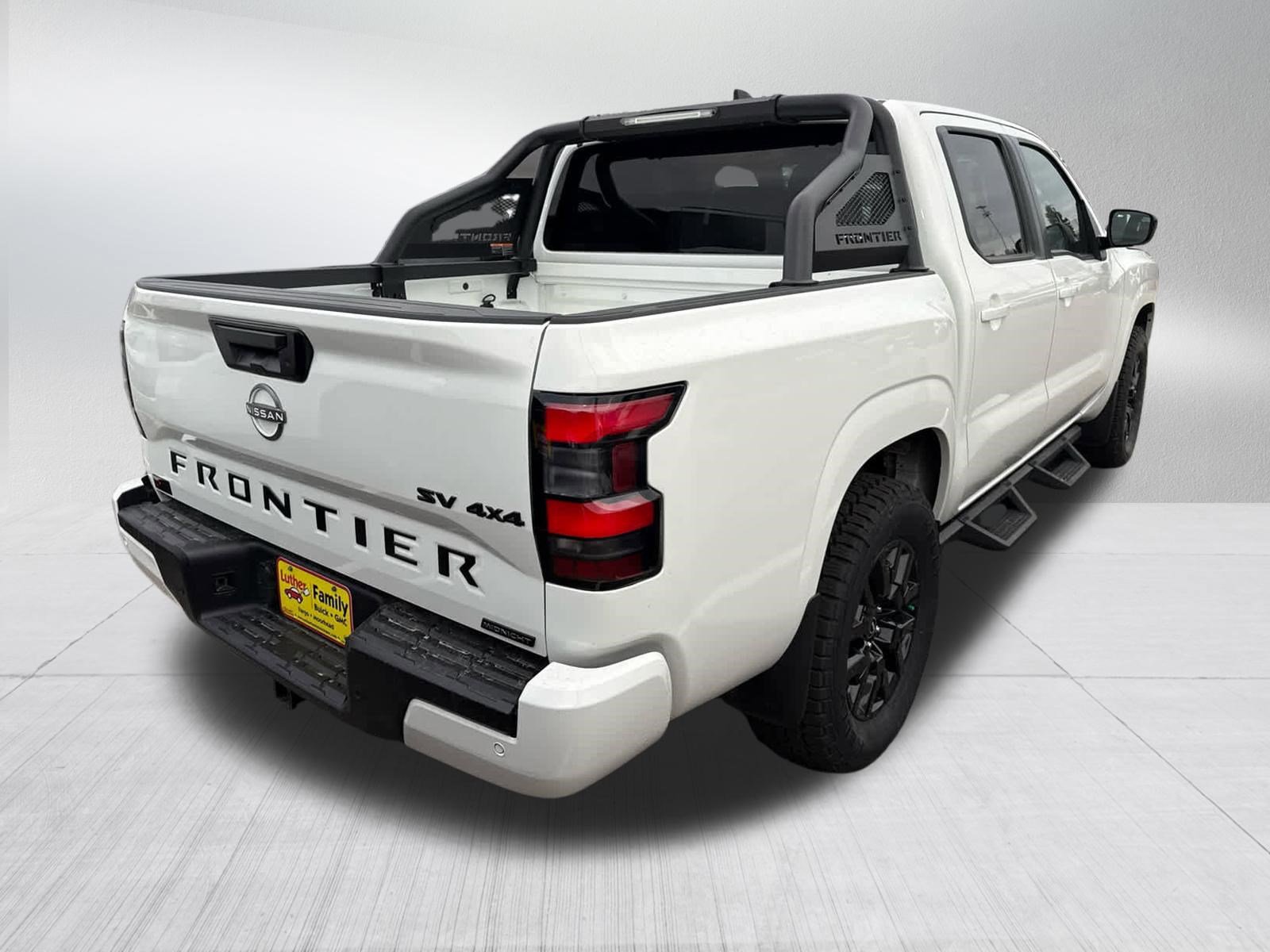 Used 2023 Nissan Frontier SV w/ Midnight Edition Package image 6