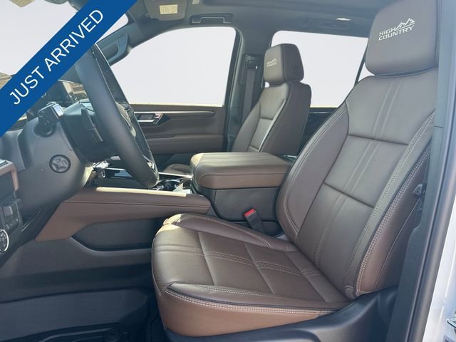 New 2026 Chevrolet Suburban High Country image 11