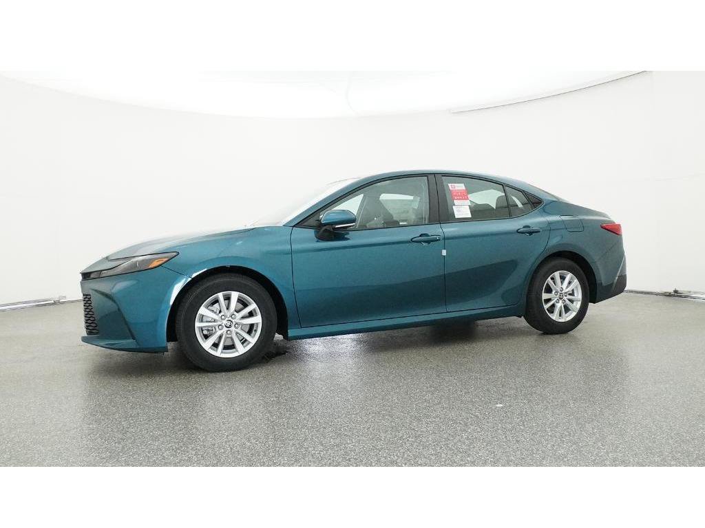 Used 2025 Toyota Camry LE FWD image 24