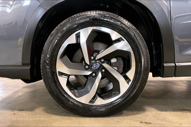 Used 2023 Subaru Forester Touring AWD/4WD image 9