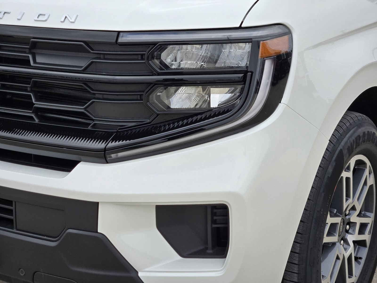 New 2026 Ford Expedition Active RWD image 10