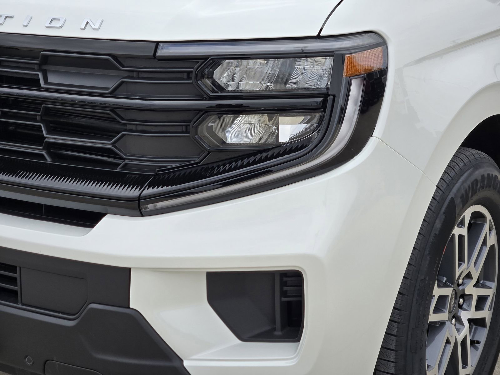 New 2026 Ford Expedition Active RWD image 10