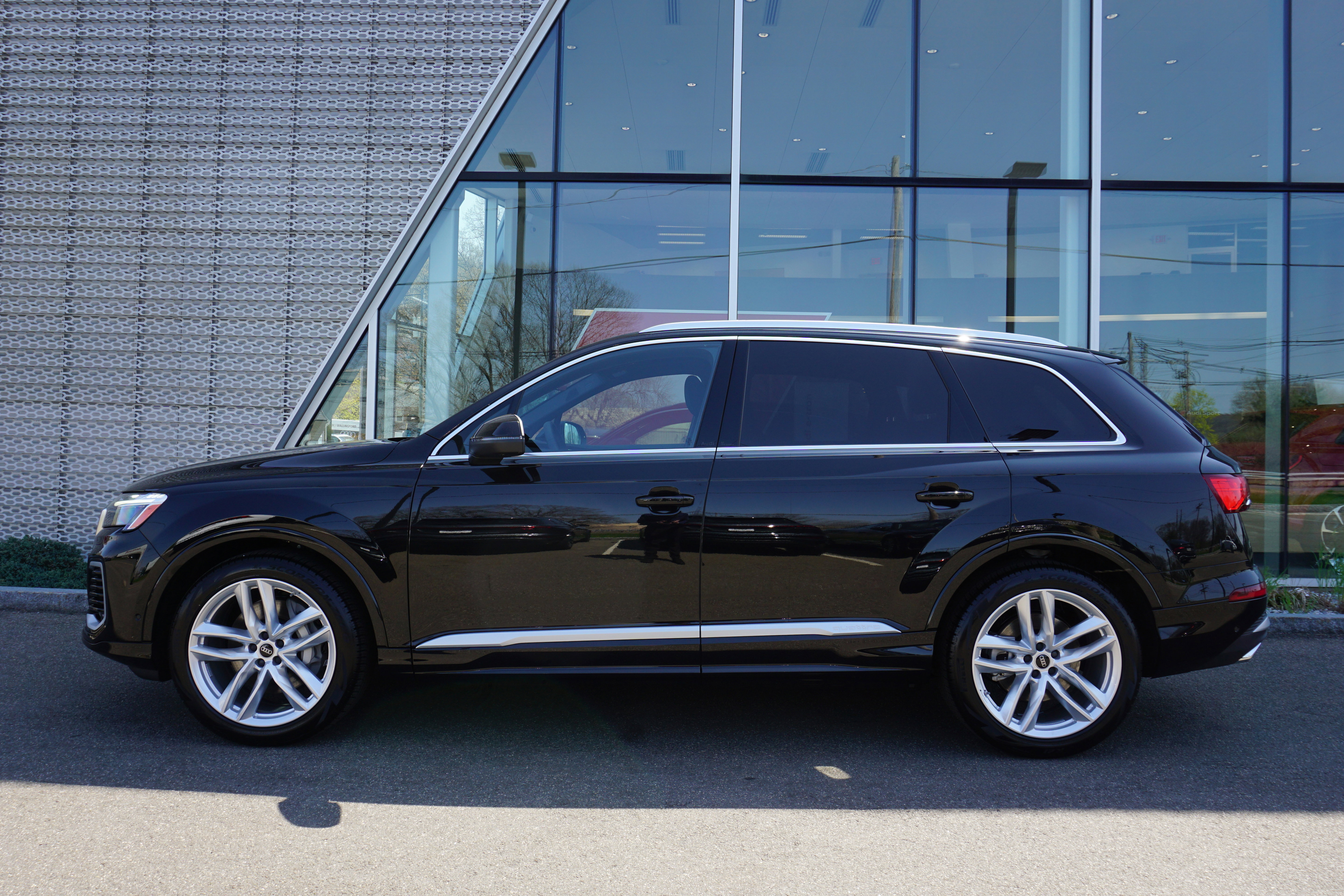 New 2025 Audi Q7 3.0T Premium Plus image 2