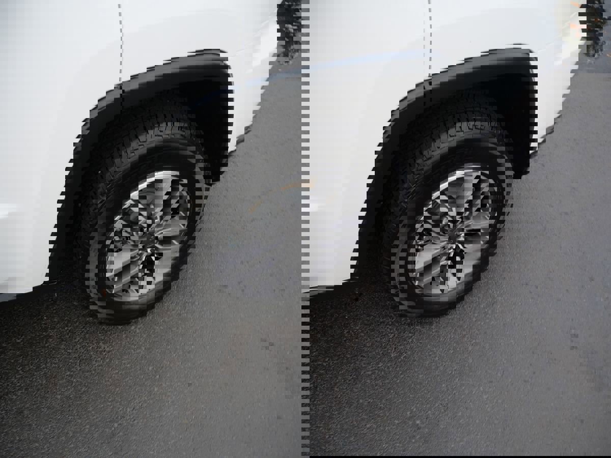 Used 2021 Jeep Grand Cherokee Limited w/ Trailer Tow Group IV image 37