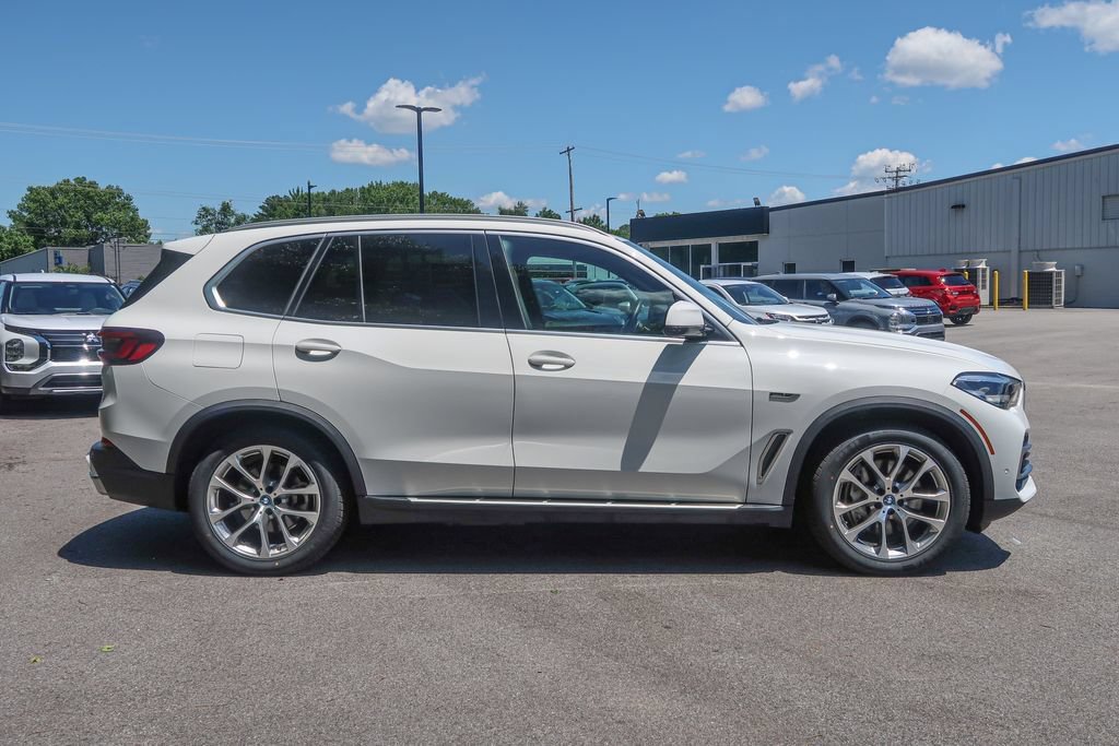 Used 2023 BMW X5 xDrive45e AWD/4WD image 8