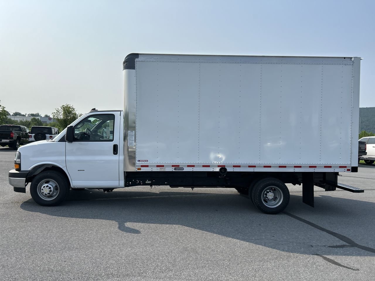 New 2025 Chevrolet Express 3500 w/ Power Convenience Package RWD image 4