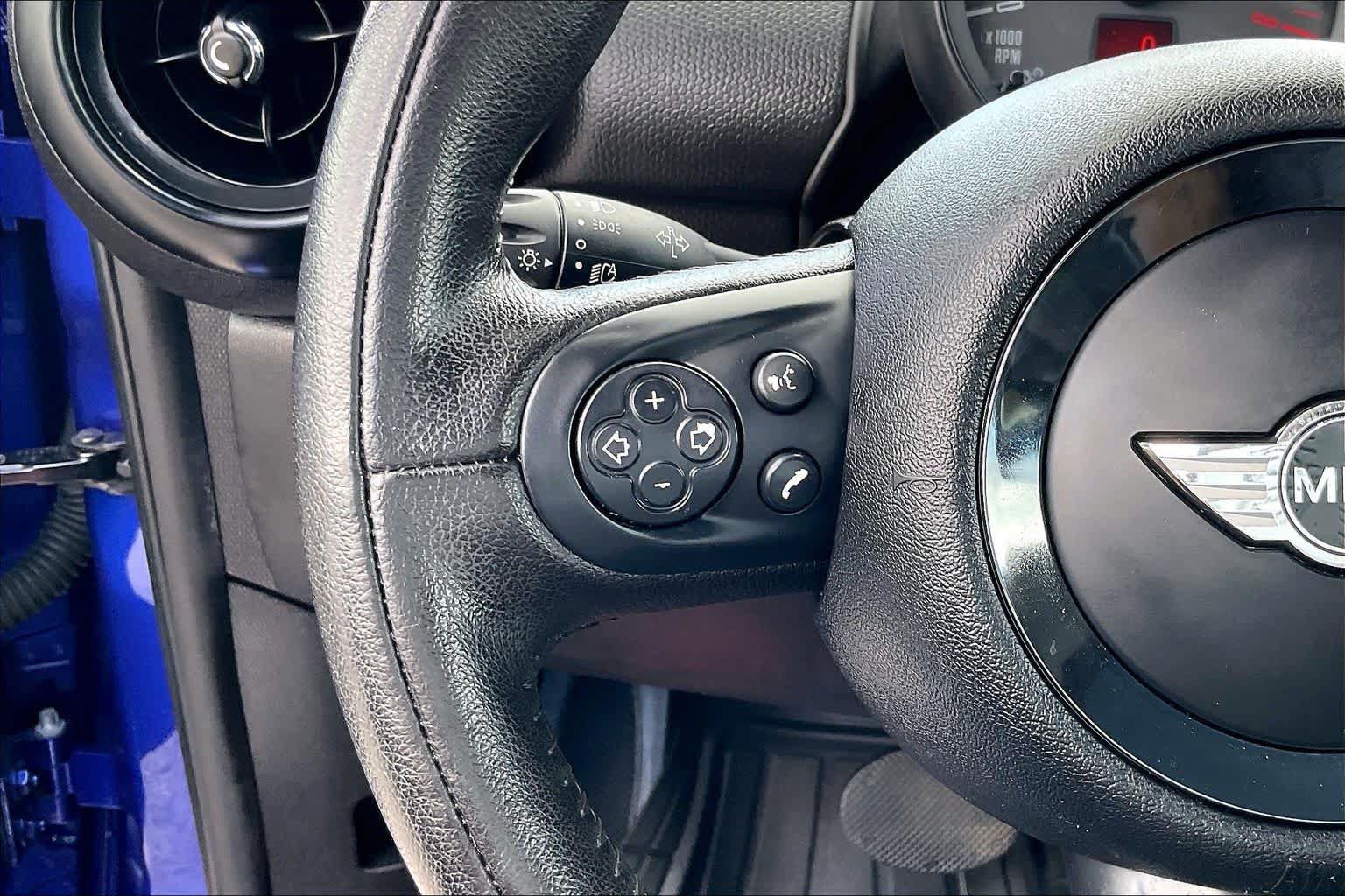 Used 2015 MINI Cooper Paceman FWD image 23