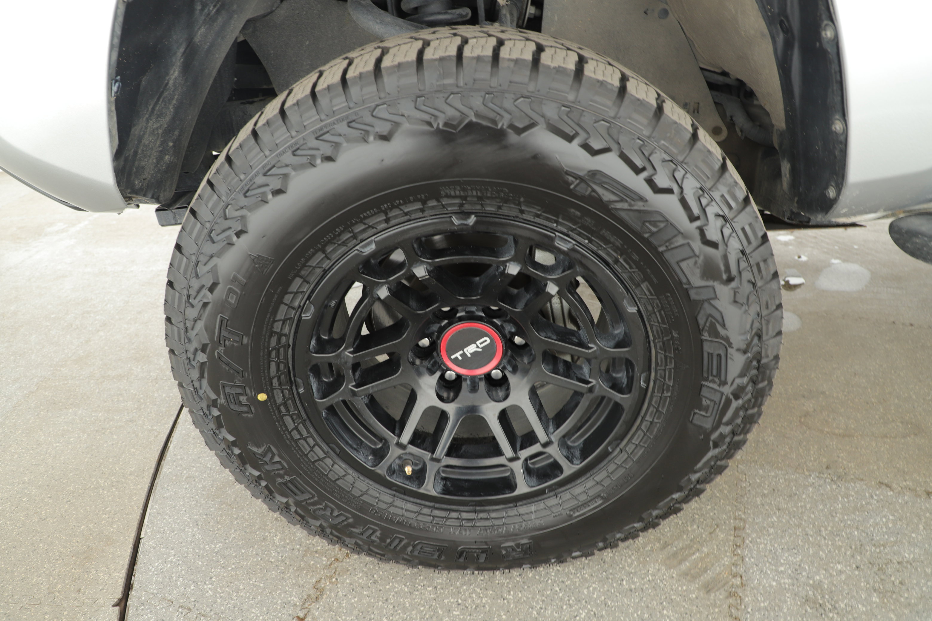 Used 2023 Toyota Tacoma SR image 7