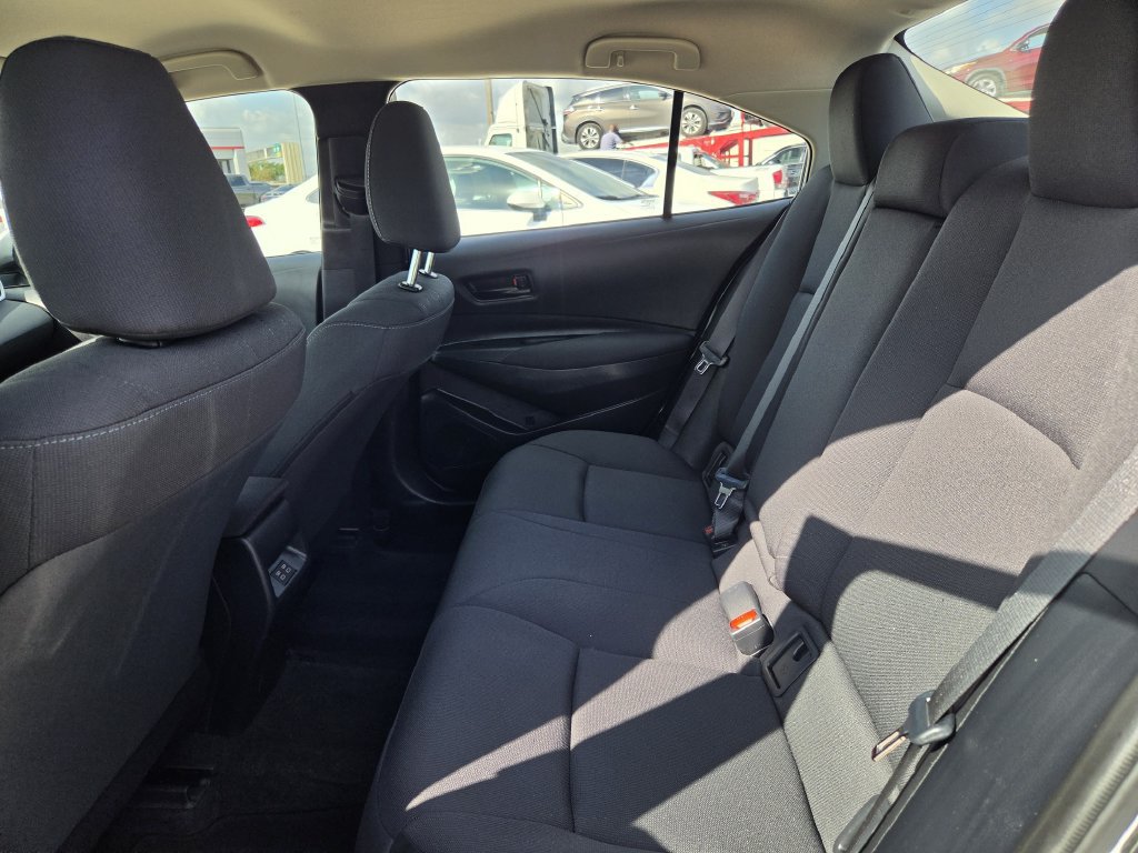 Used 2026 Toyota Corolla LE FWD image 27