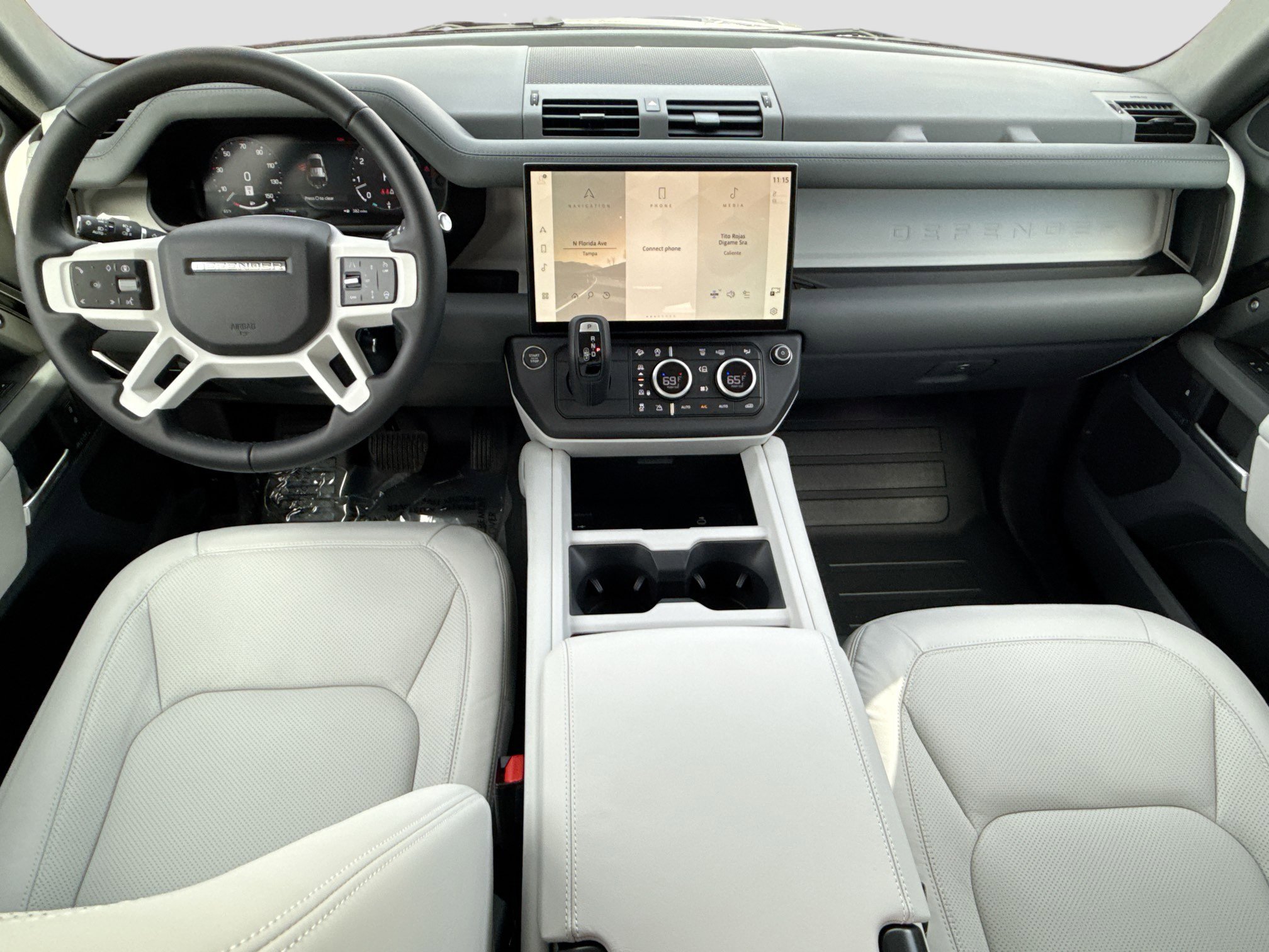 New 2026 Land Rover Defender 110 X-Dynamic SE image 16